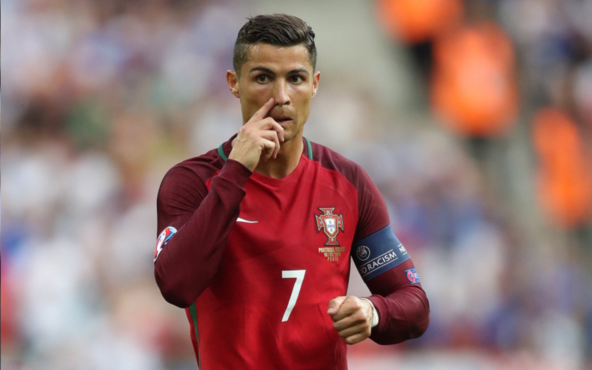 赛道上的心跳，霍勒迪在F1街道赛之夜的致命一击